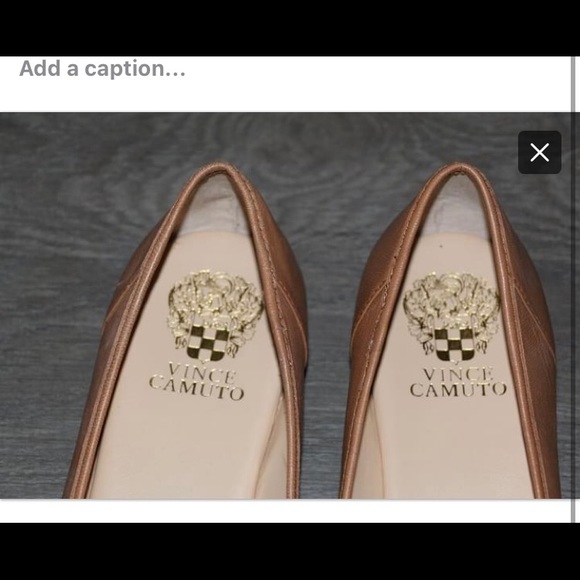 Vince Camuto flats - Picture 2 of 3